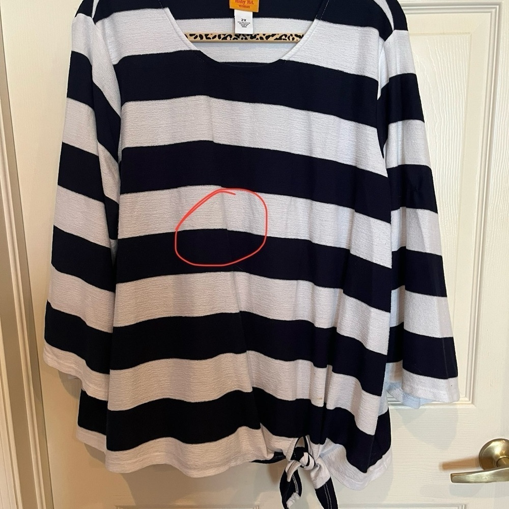 # Ruby Rd 2X Blue and White Tie Front Top - Picture 6 of 6